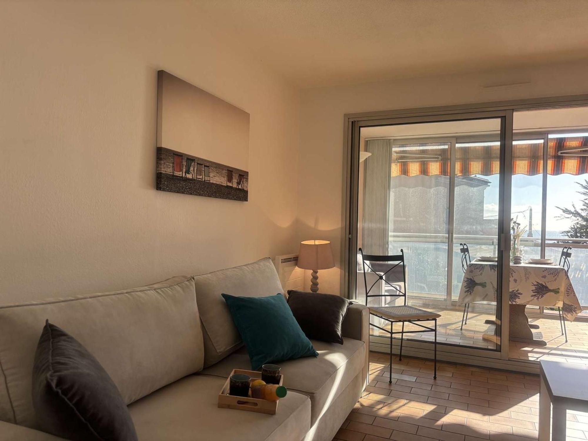 Studio Agreable Avec Loggia, Garage Et Plage A Proximite - 2 Couchages, Golfe-Juan - Fr-1-252-62 Exterior foto
